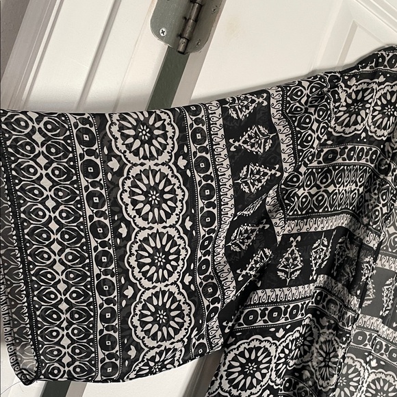 Notations Monochrome Patterned Kimono XL - Picture 5 of 5